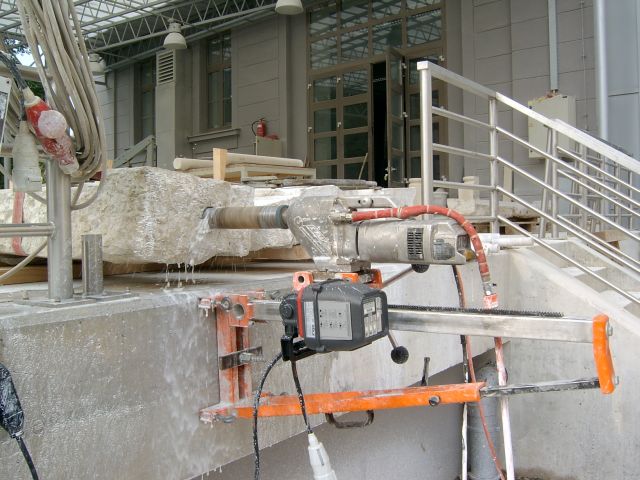 Vrtanje portala za ojačitev – Restavratorski center